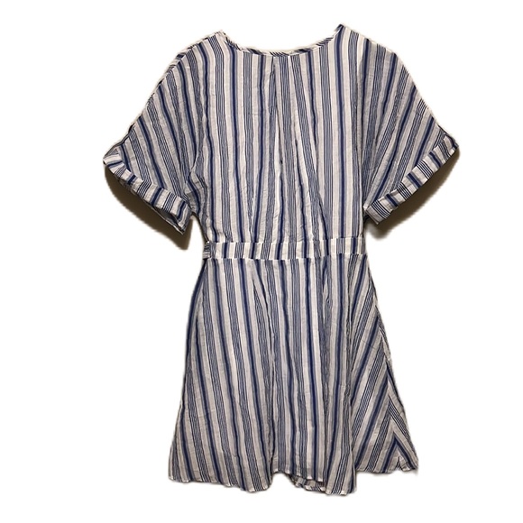 Sienna Sky, V-Neckline, Short Roll Tab Sleeves, Wrap Dress, Blue/White, Size Sm - Picture 2 of 8